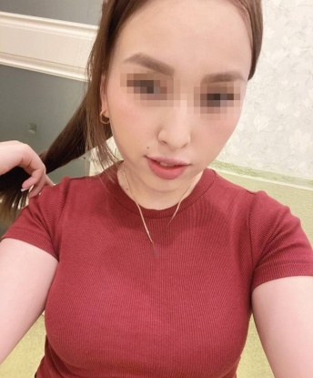Со мной ты погрузишься в мир страсти и наслаждения. Я умею создавать атмосферу максимального расслабления и удовольствия. У меня есть отличные отзывы от моих довольных клиентов, которые оценили мою неподдельную страсть и внимание к деталям. В моем горячем арсенале эмоций есть все, чтобы дарить тебе незабываемые встречи. Смотри мои фото, они ни о чем не скажут, но уверяю, в реальной жизни выгляжу еще лучше! Жду встречи в Москве, чтобы погрузиться в мир наслаждения вместе. Ксения